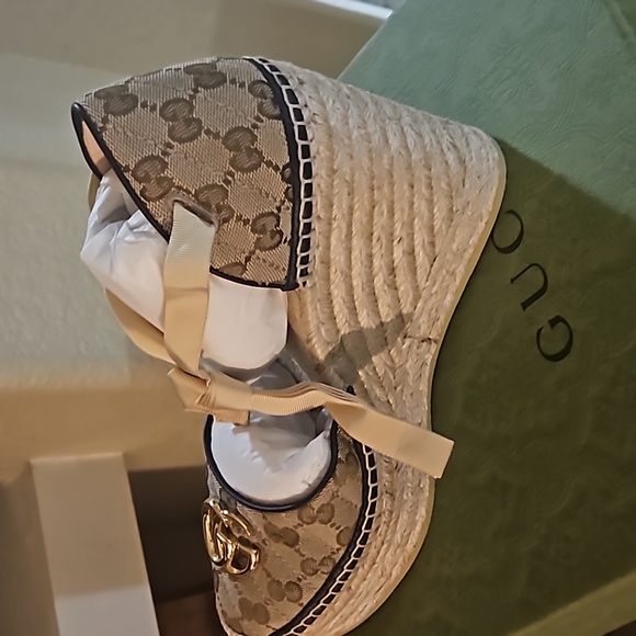 Gucci Pillar GG Ankle Tie Espadrille Platform Wedges - Picture 9 of 10